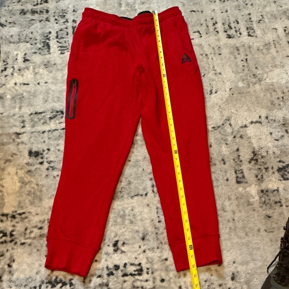Reebok Men’s medium Bold Red Joggers sweatpants